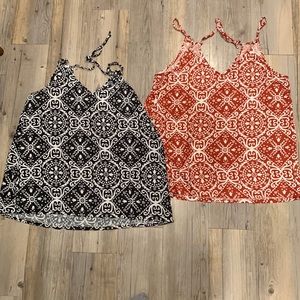 2 polyester tank tops
